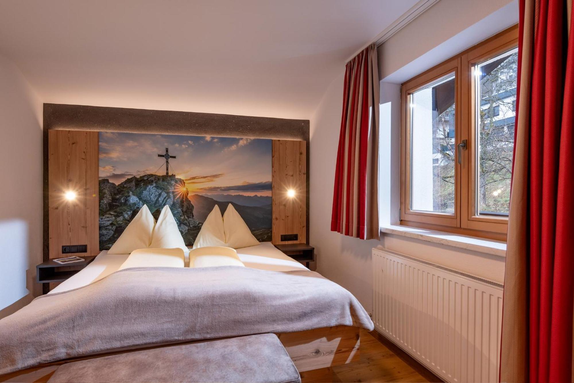 Das Sonnleiten Ski- Und Motorradhotel Bruck Im Zillertal Bruck am Ziller Exteriér fotografie